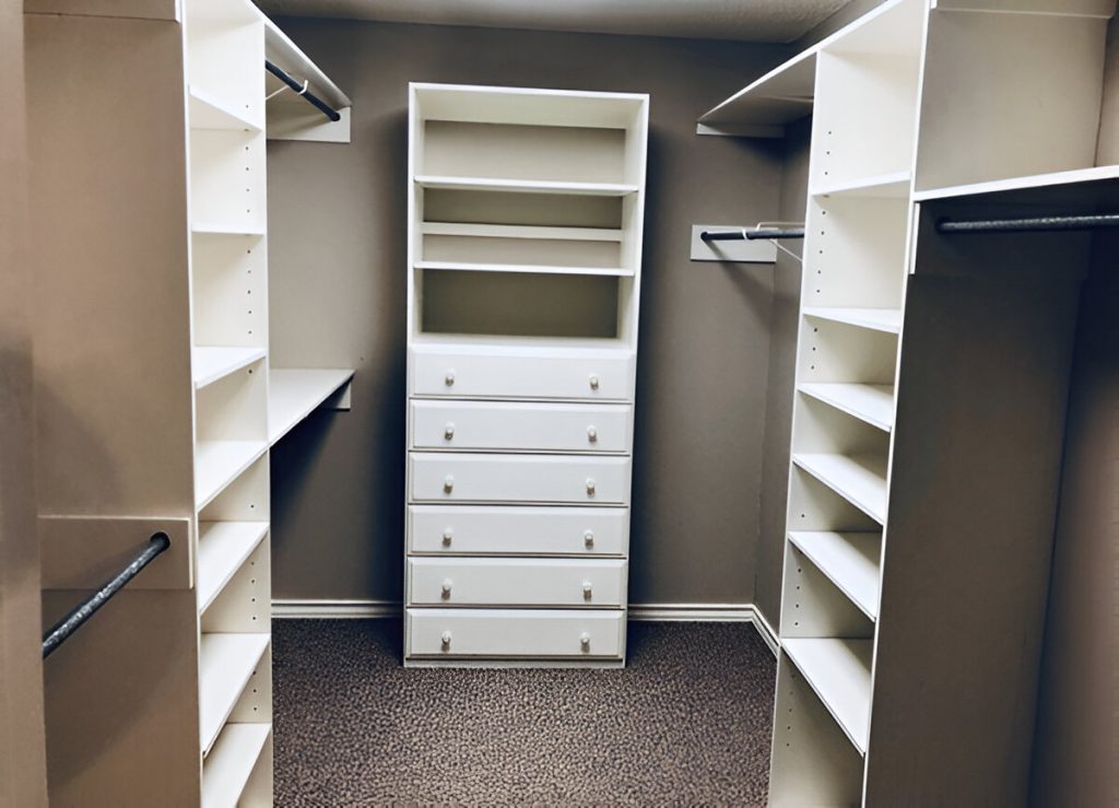 Smart Way To Build A Custom Closet